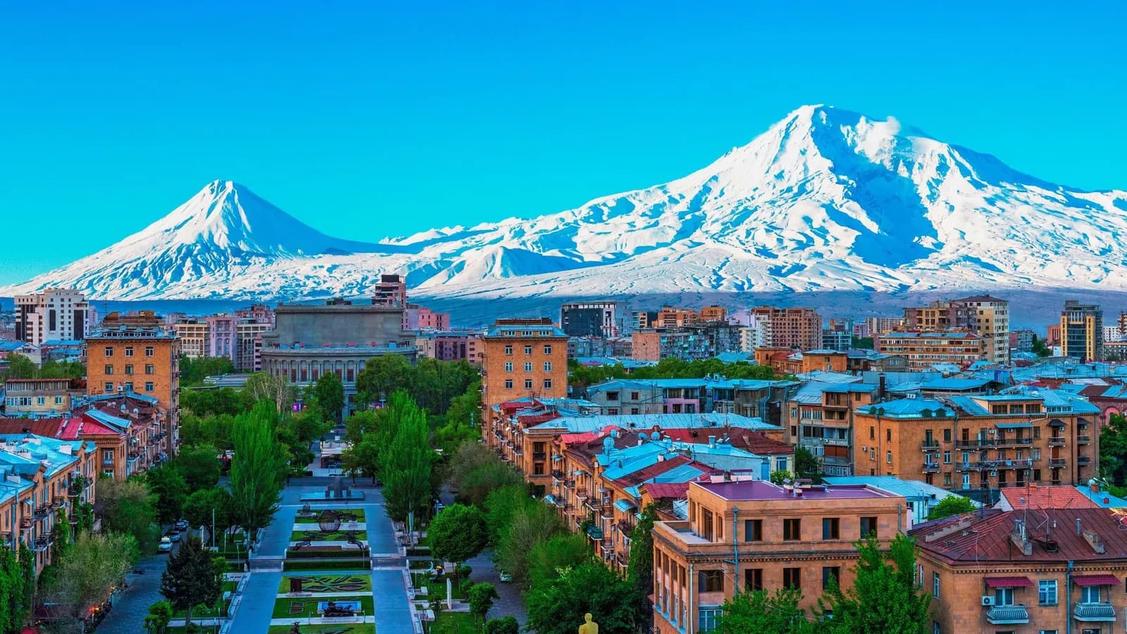 Armenia — Yerevan, Lake Sevan & Garni in 3 Days